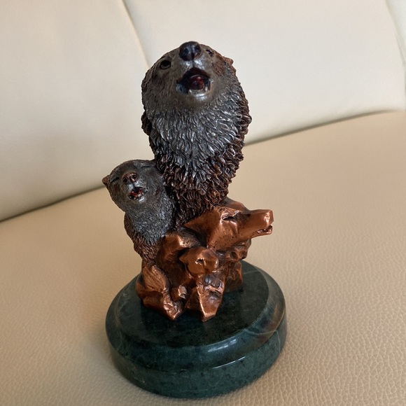 Kitty Cantrell’s “Wild Music” Wolf Sculpture - Picture 11 of 13